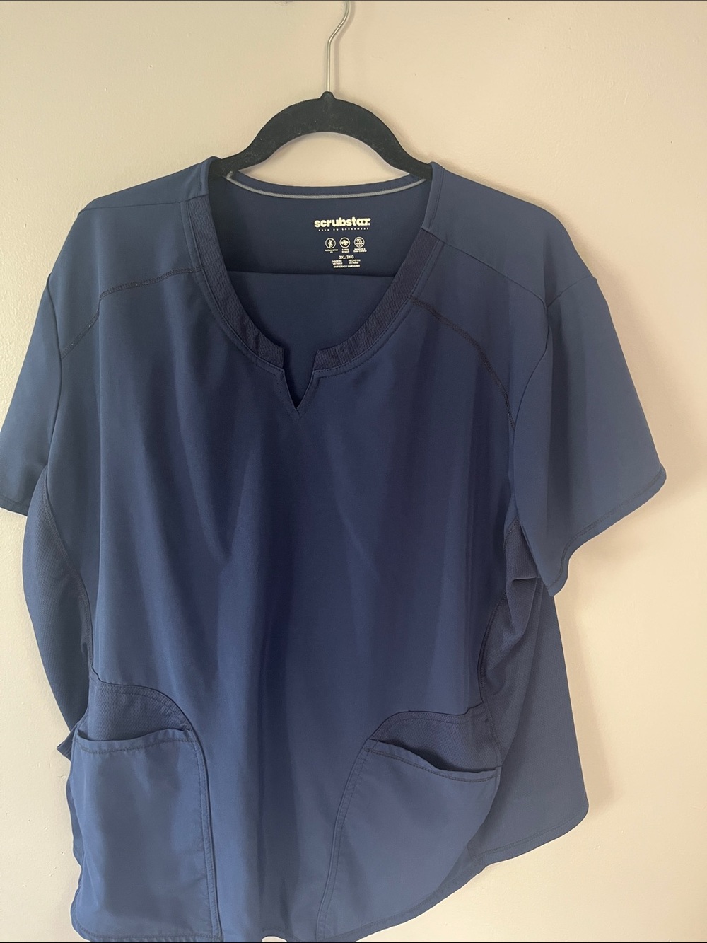 Scrubstar Navy V-Notch Short Sleeve Medical scrub set